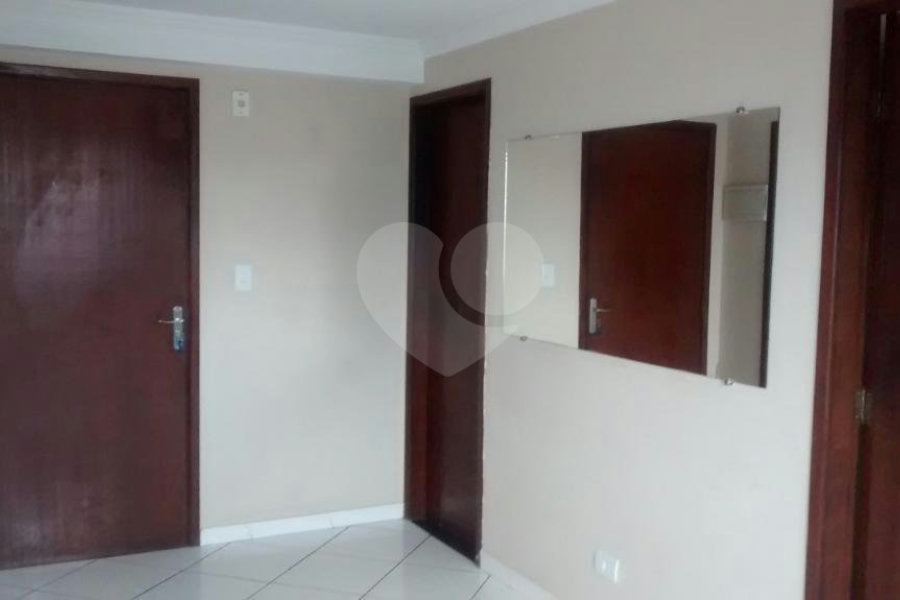 Ótima cobertura com 3 dormitórios,1 suíte, Condomínio com lazer e ótima localização.,