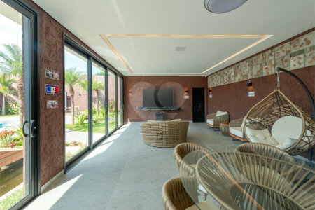 Casa à venda com 4 suítes no condomínio Vale da Santa Fé, Vinhedo - SP