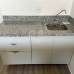 Apartamento mobiliado, novo, com 38m útil, ótima localização REF:903711