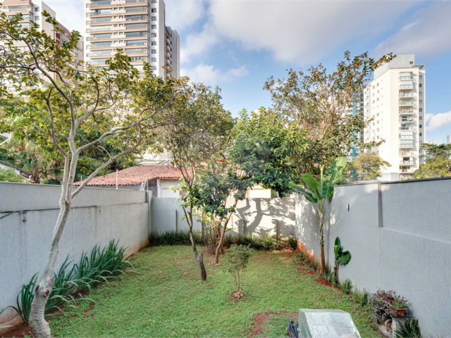 Sobrado à venda com 4 suítes em Chácara Flora, São Paulo, SP