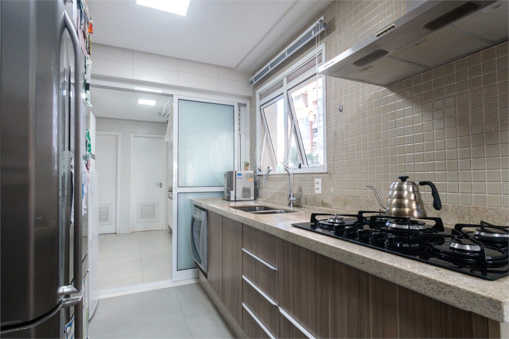 Apartamento à venda com 4 quartos, sendo 2 suítes, em Brooklin, São Paulo, SP