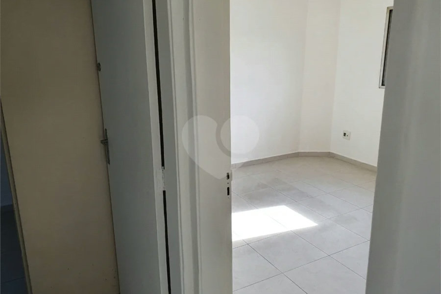 Apartamento a venda com 2 dormitórios e 1 vaga no Tremembé