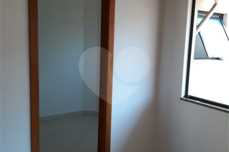 Sobrado à Venda com 100m²- Bosque da Saúde