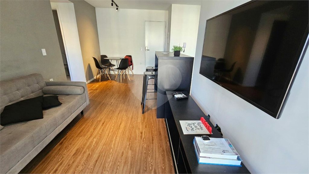 Excelente apartamento MOBILIADO para venda ou locação.