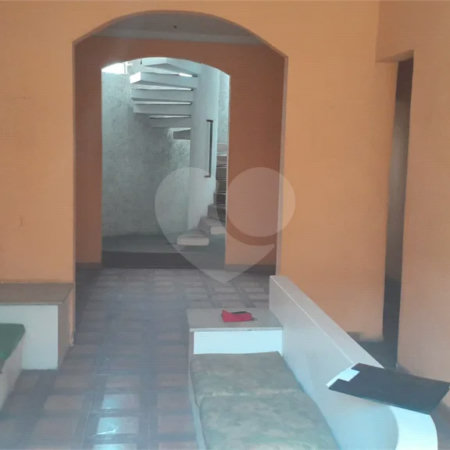 Vendo casa linear de 3 quartos com terreno de Terreno de 350m² no centro de Campo Grande!!