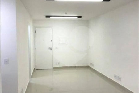 Sala comercial com 38m², 1 vaga de garagem, à venda na Vila Mariana