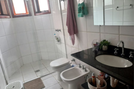 Casa à venda com 4 quartos, sendo 2 suítes,  em Villaggio Capríccio, Louveira, SP