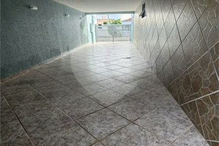 Sobrado Locação 02 dormitórios 01 wc