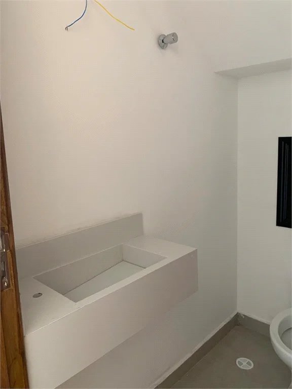 Casa à venda com 3 quartos, sendo 1 suíte,  no condomínio Villa D'este, Cotia - SP