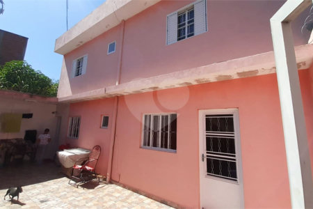 Casa sobrado no Jardim das Torres Prolongamento