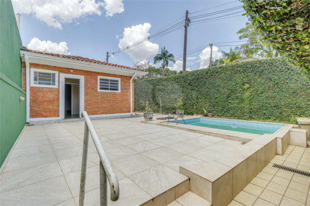 Casa Térrea à venda com 3 quartos, sendo 1 suíte,  em Alto da Boa Vista, São Paulo, SP