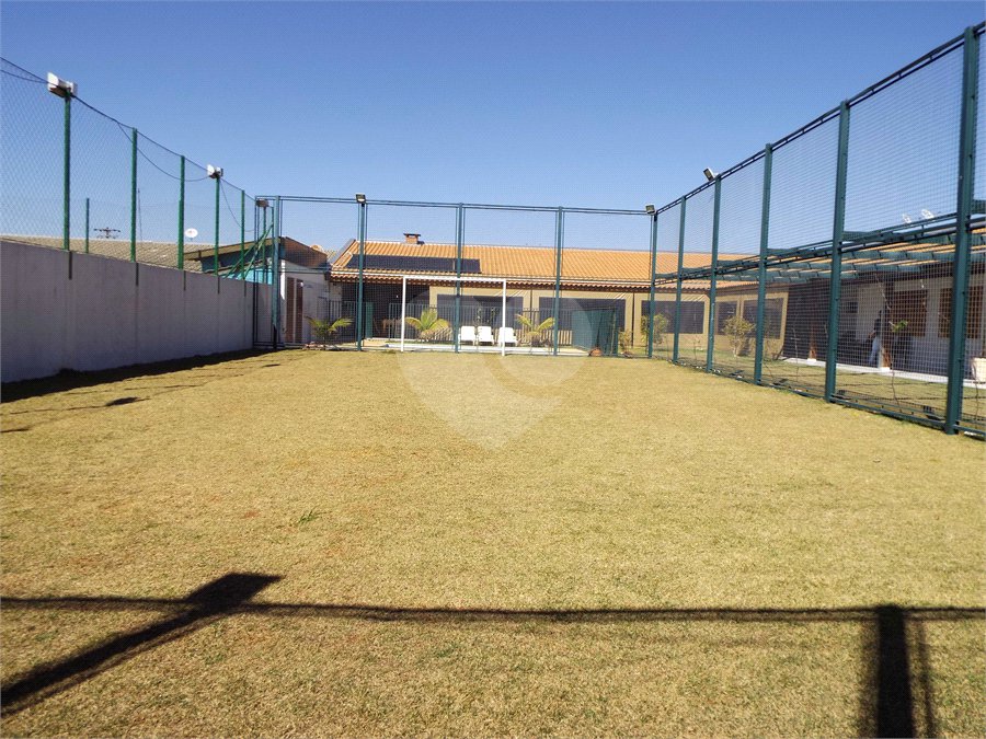 Chácara em condomínio Quinta dos Buritis 3 quartos, 1000 m²