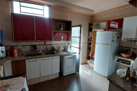 Casa/sobrado para locação no Centro