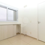Apartamento com 02 dormitórios, sendo 1 suíte com 02 vagas de garagem