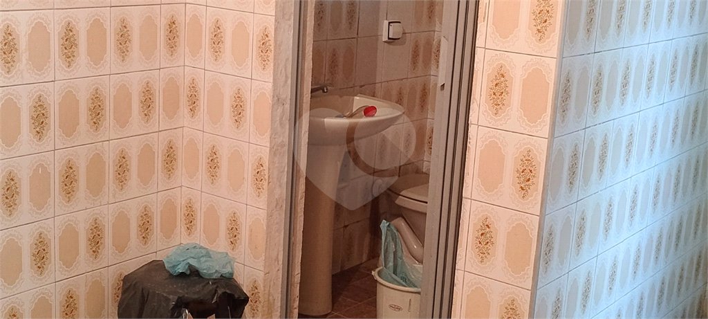 2 Casas – Bairro Aricanduva - c/ Salão Alugado – 56 m2 e 80 m2 – Terreno 5 x 25