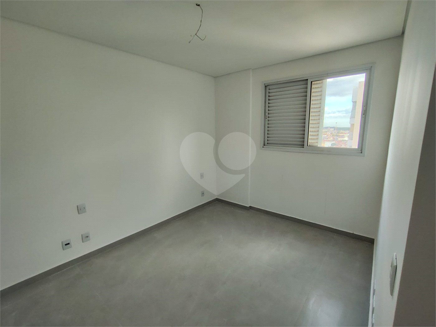 Apartamento com condomínio de clube 3 Dormitórios e 1 Suíte