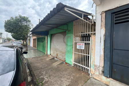 Casa á venda, em Cidade Aracy, São Carlos.