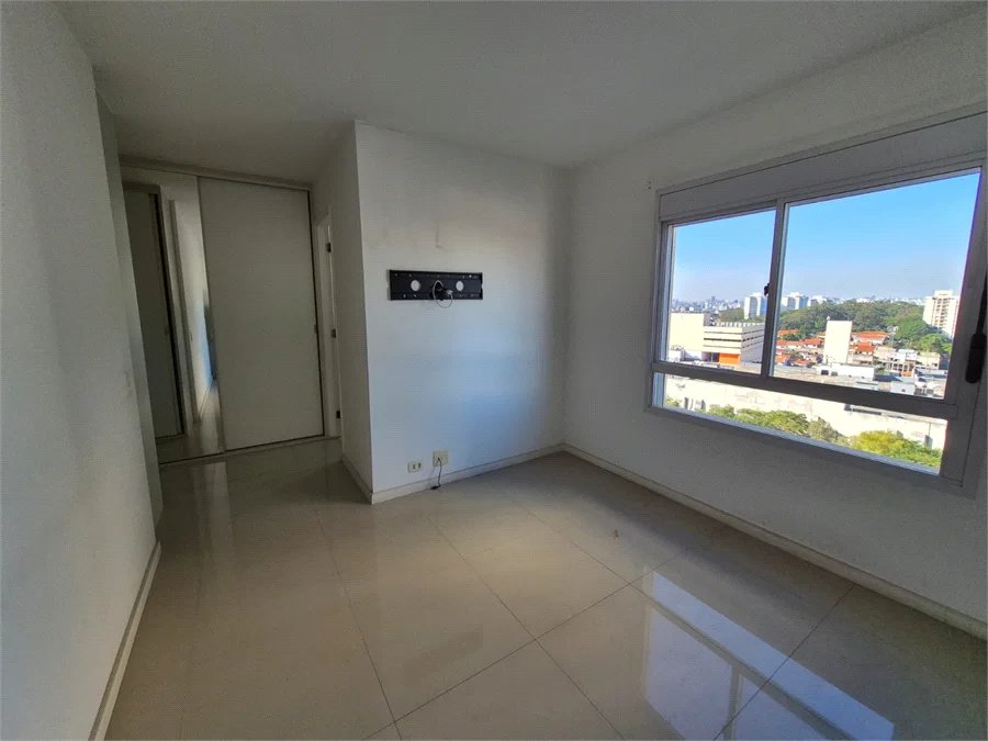 Apartamento à venda com 3 quartos, sendo 1 suíte, em Jardim Olympia, São Paulo, SP