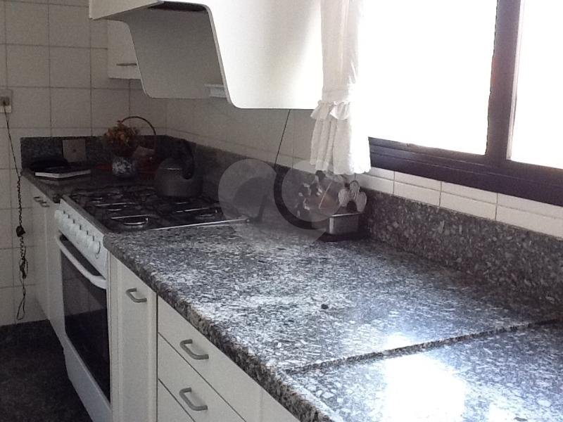 Apartamento à venda com 4 suítes em Real Parque, São Paulo, SP