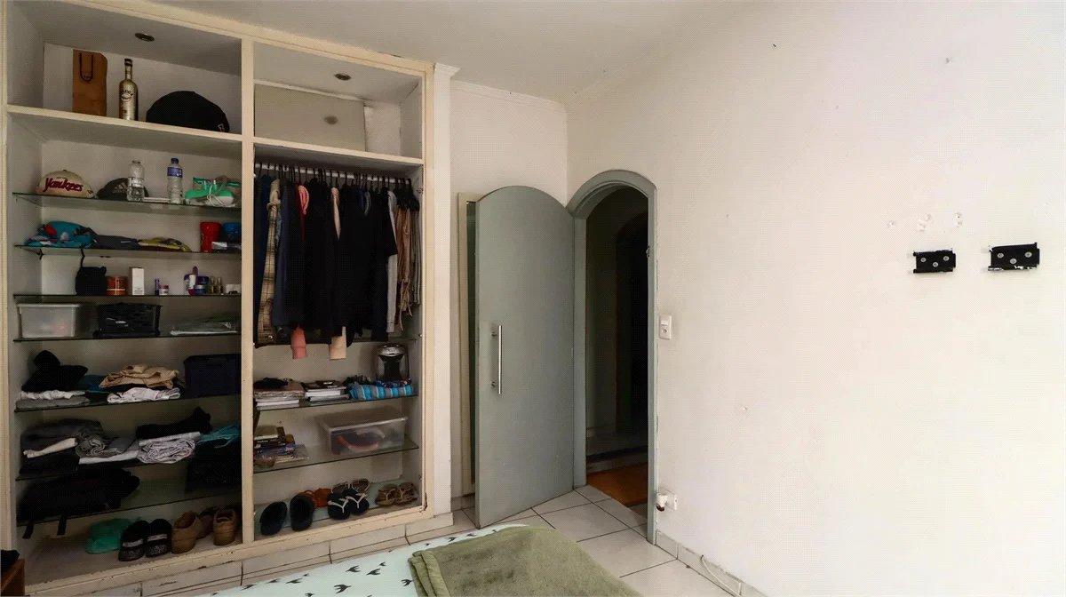 Casa à venda com 5 quartos, sendo 2 suítes,  em Vila Sônia, São Paulo, SP