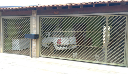Casa à venda com 4 quartos em Parque Industrial, São Carlos, SP