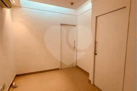 Sala Comercial – 39m² para Locação no Domo Business