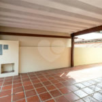 Casa à venda com 200m², 4 quartos e 2 vagas