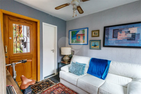 Casa à venda com 4 quartos, sendo 2 suítes, em Brooklin, São Paulo, SP