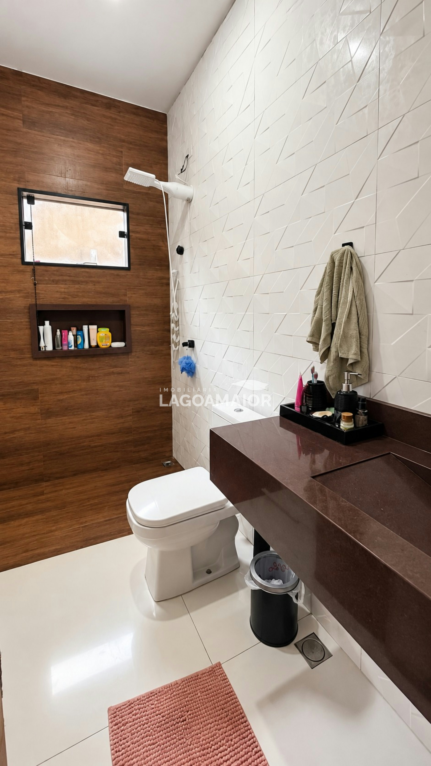 Casa à venda com 3 quartos, sendo 2 suítes, em Alto da Boa Vista, Três Lagoas - MS