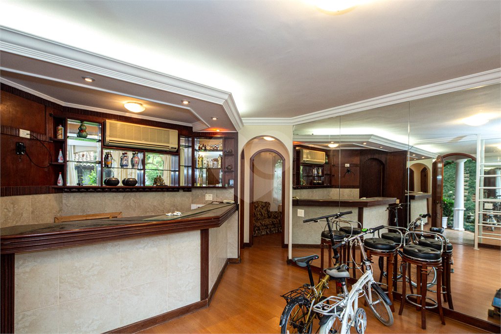 Casa à venda com 4 suítes no condomínio Chácara Flora, São Paulo - SP