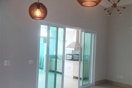 Indaiatuba- Condominio Maria Dulce-Venda e Locação - Terreno 300,00 ms - construido - 180,00 ms - Casa Terrea - 3 suites - escritório com ventilador, lavabo - cozinha com armários,forno, coifa e cooktop , ventilador - despensa - lavanderia com armarios- varanda gourmet com churrasqueira, quintal c