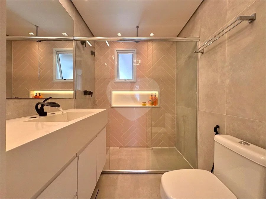 Cobertura à venda com 4 quartos, sendo 2 suítes,  em Riviera de São Lourenço, Bertioga, SP