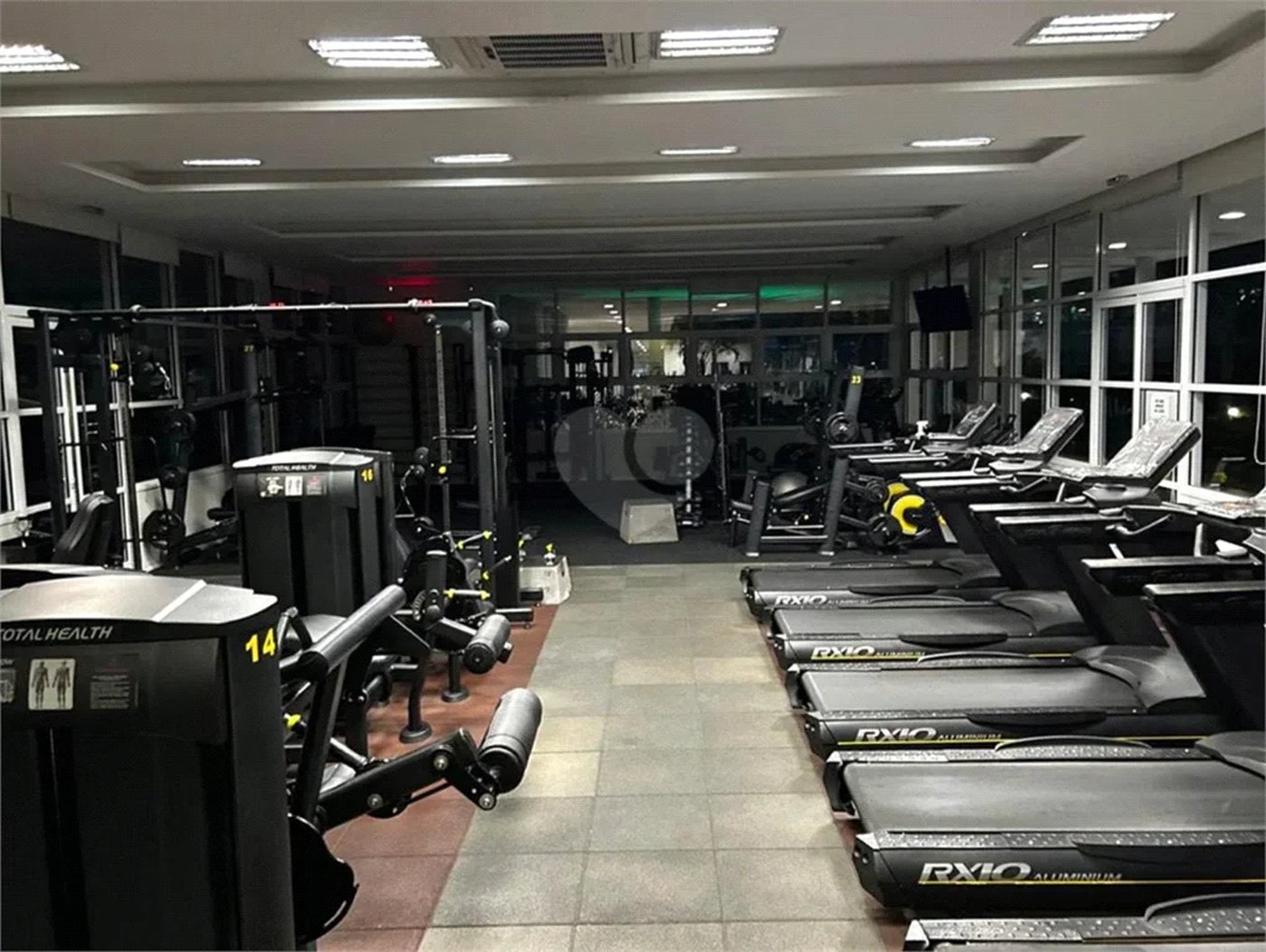 Apartamento à venda com 3 quartos, sendo 1 suíte, em Parque Reboucas, São Paulo, SP