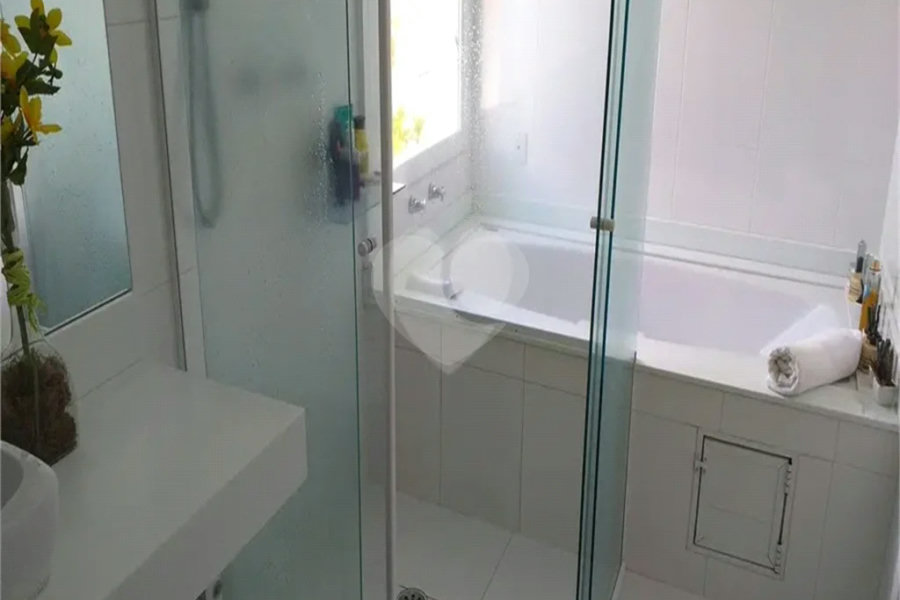 SOBRADO MOBILIADO DE 199,0 M² COM 02 SUITES, 04 VAGAS E PISCINA PARA VENDA NO JARDIM VIRGINIA BIANCA