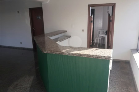 Vendo Excelente apartamento no Centro de São Carlos SP
