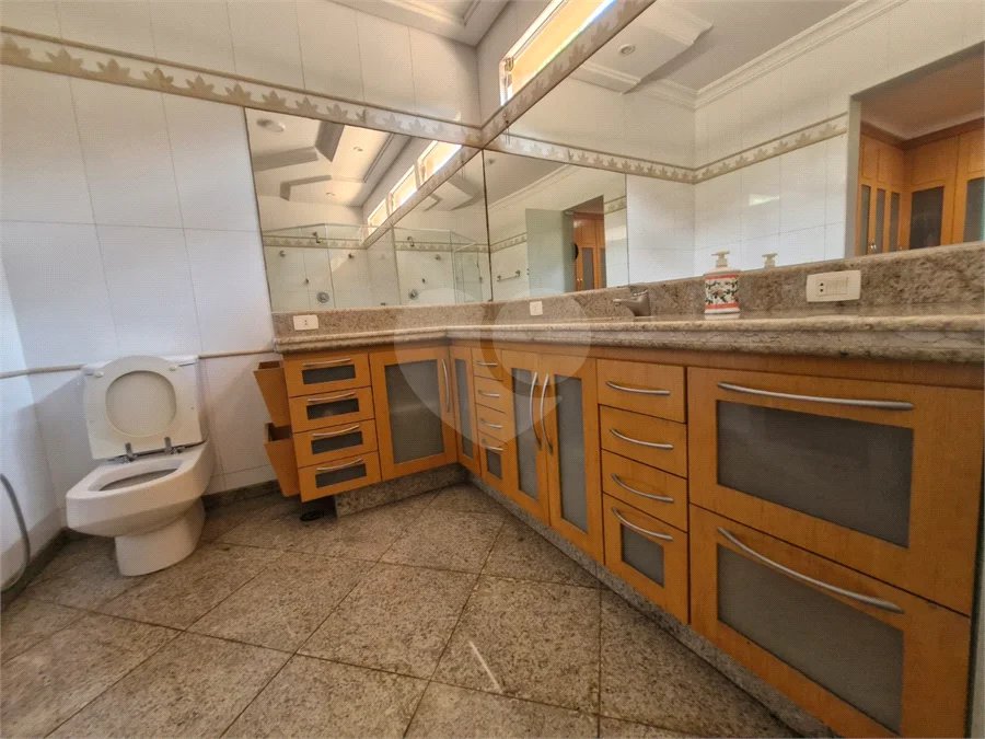 Casa à venda ou para alugar com 4 suítes em Alto da Boa Vista, São Paulo, SP