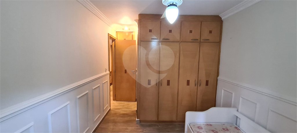 Apartamento para venda e locação de 130m² no Jardim Paulista com 2 suítes e 2 vagas.