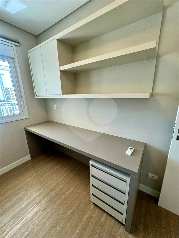 Apartamento no Edifício Bellagio, com 3 dormitórios, sol da manha e na modalidade porteira fechada.