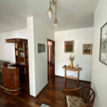 Casa Térrea com 3 suítes, sendo 1 suíte master.
