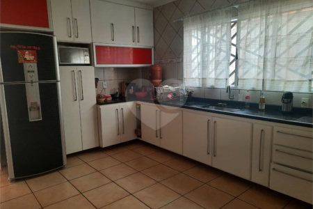 Casa com 120m², 3 dormitórios, sendo 2 suítes, 4 vagas, à venda na Vila Matilde.