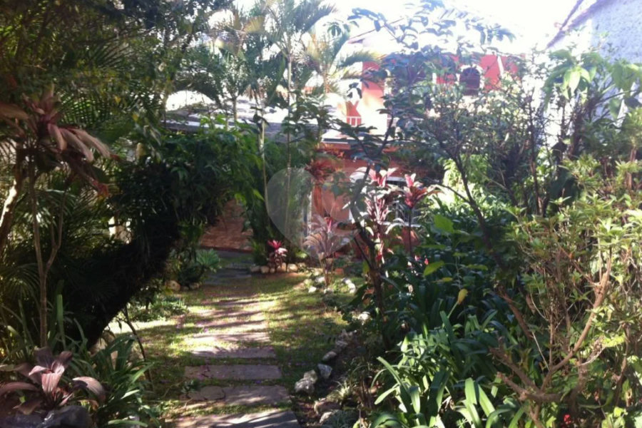 Casa com 3 quartos, 8 vagas, churrasqueira - Vila Nova Cachoeirinha - São Paulo/SP