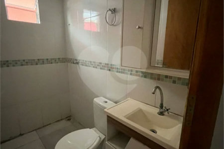 Casa com 125m², 2 dormitórios, 1 vaga, à venda na Vila Harmonia em Guarulhos.