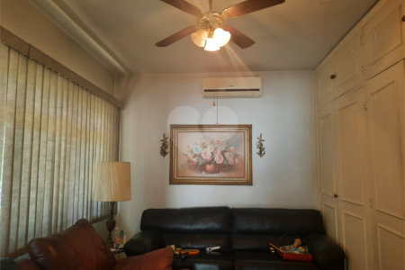 Casa com 4 quartos e 3 suítes com ótimo lazer no Jardim Marajoara