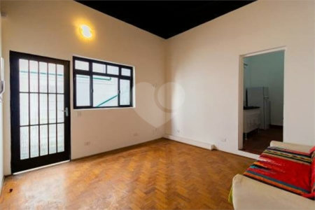 Condomínio com 12 studios , 310m² de área , à venda no bairro do Cambucí.