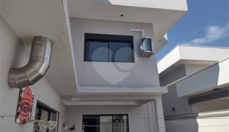 Casa à venda com 4 quartos, sendo 2 suítes,  no condomínio Quebec, São Carlos - SP