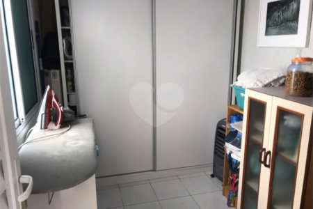 Casa Sobrado à venda no Planalto Paulista de 153m² com 3 dormitórios e 2 vagas