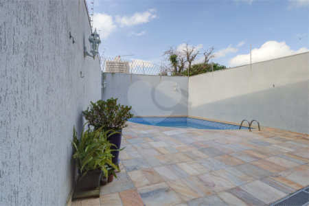 Sobrado à venda com 4 suítes em Jardim Prudência, São Paulo, SP