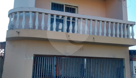 Sobrado à venda com 4 quartos em Cidade Aracy, São Carlos, SP