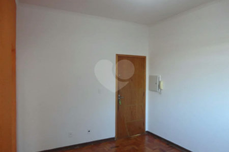 Apartamento à venda na região de Pari