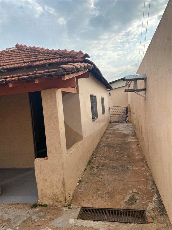 Casa térrea para venda na Vila Carmem